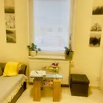 Modern And Cozy Flat, 10 Min By Tram From Centre *