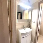 Appartement Modern And Cozy Flat, 10 Min By Tram From Centre