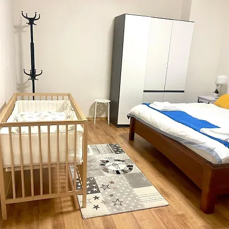 Modern And Cozy Flat, 10 Min By Tram From Centre 아파트