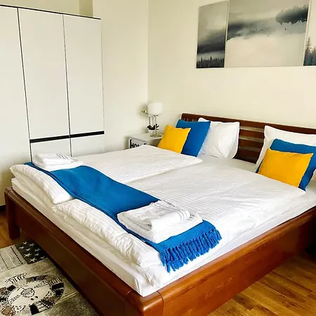Modern And Cozy Flat, 10 Min By Tram From Centre
