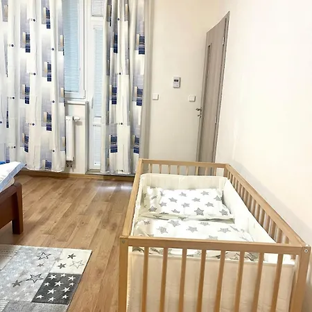 Modern And Cozy Flat, 10 Min By Tram From Centre 公寓 *
