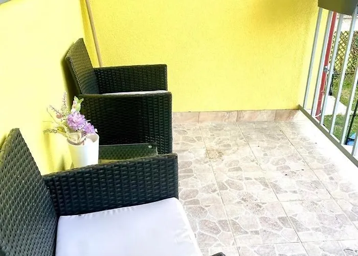 Modern And Cozy Flat, 10 Min By Tram From Centre