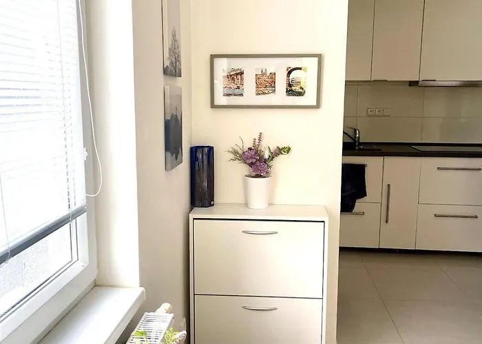 Modern And Cozy Flat, 10 Min By Tram From Centre Apartamento