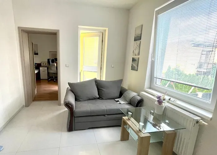 Modern And Cozy Flat, 10 Min By Tram From Centre